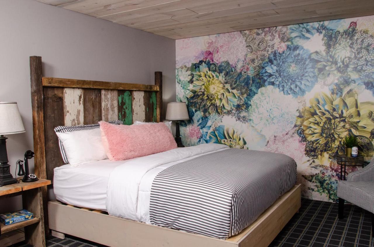 Vintage Block Inn & Suites Okoboji Eksteriør bilde